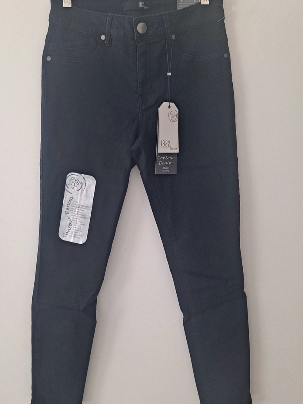 1822 Denim Women’s Skinny Jeans - Black